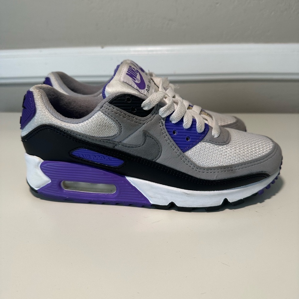 Nike Hyper Grape Max 90 sneakers  - Grey, Black, and Purple